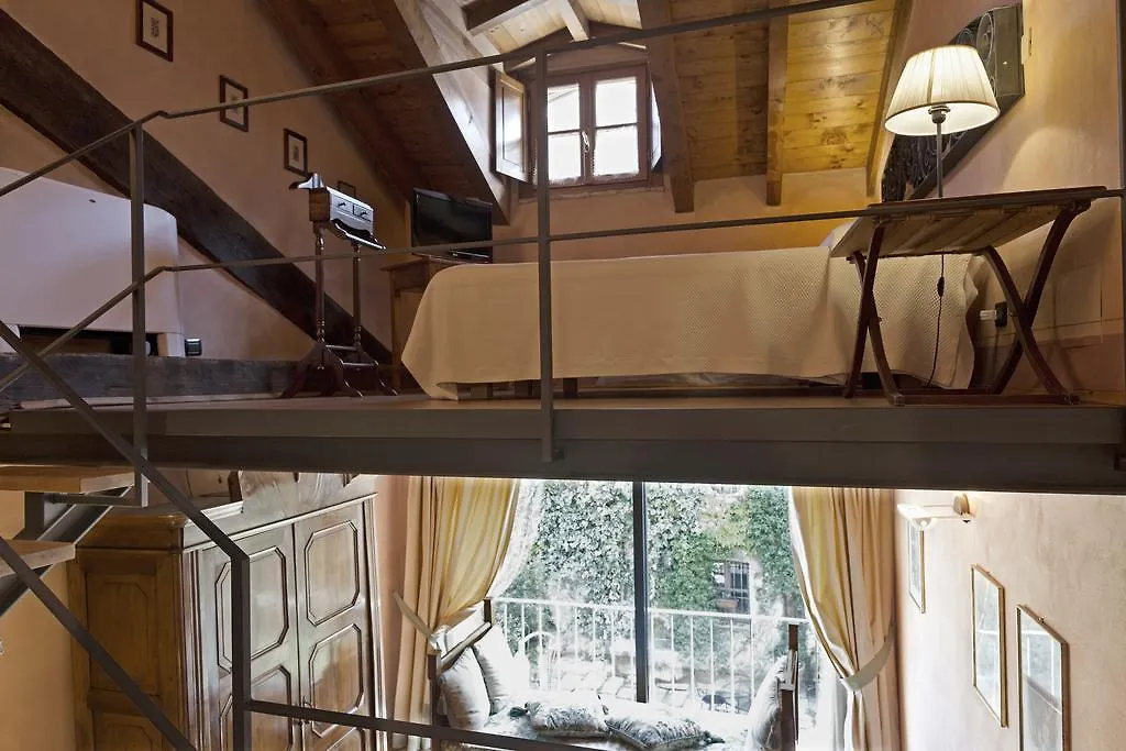Hotel Locanda Dei Mai Intees Azzate 4*,